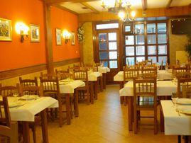 Mesón La Rueda Coruña interior del restaurante
